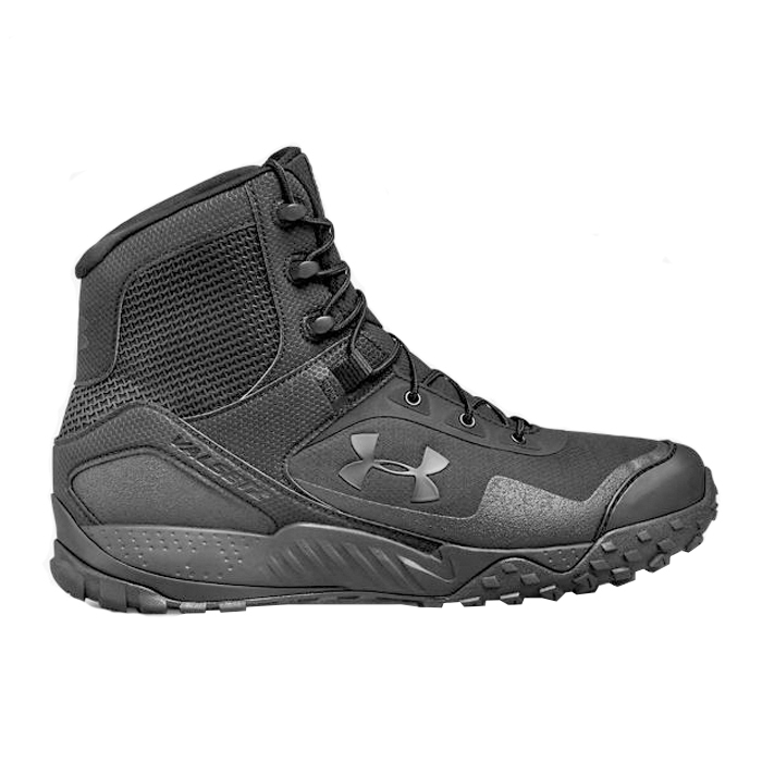 all black under armour boots